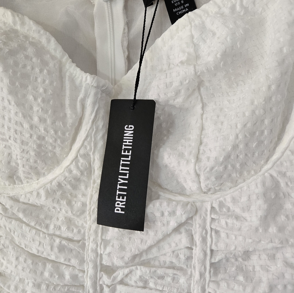 NWT Pretty Little Thing, White Puff Sleeve Dress Size 8. - Picture 3 of 5